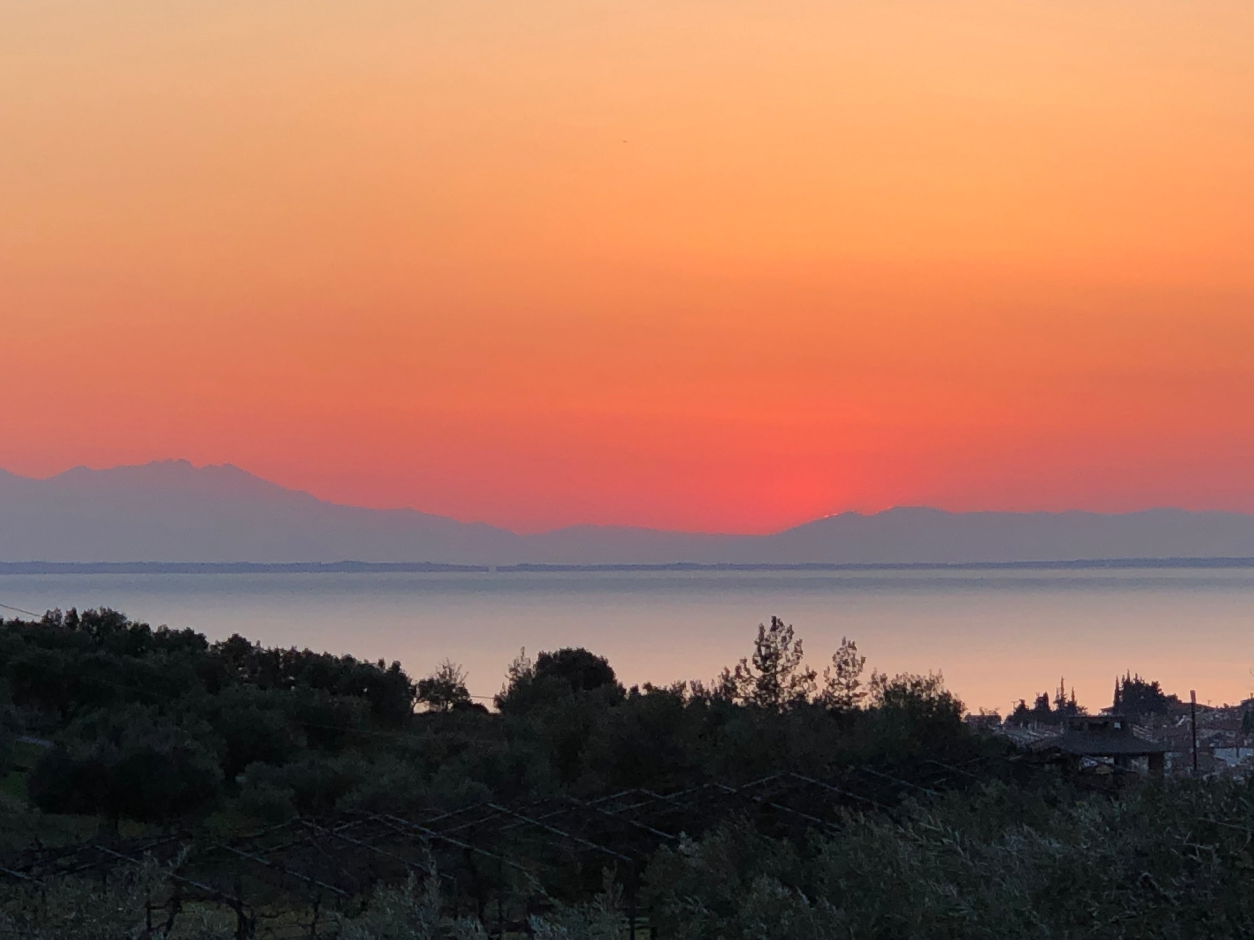 https://res.cloudinary.com/dsvvthqyo/image/upload/v1755696179/nikitidream/lam4pwbqlvcxpbgdrj9h.jpg